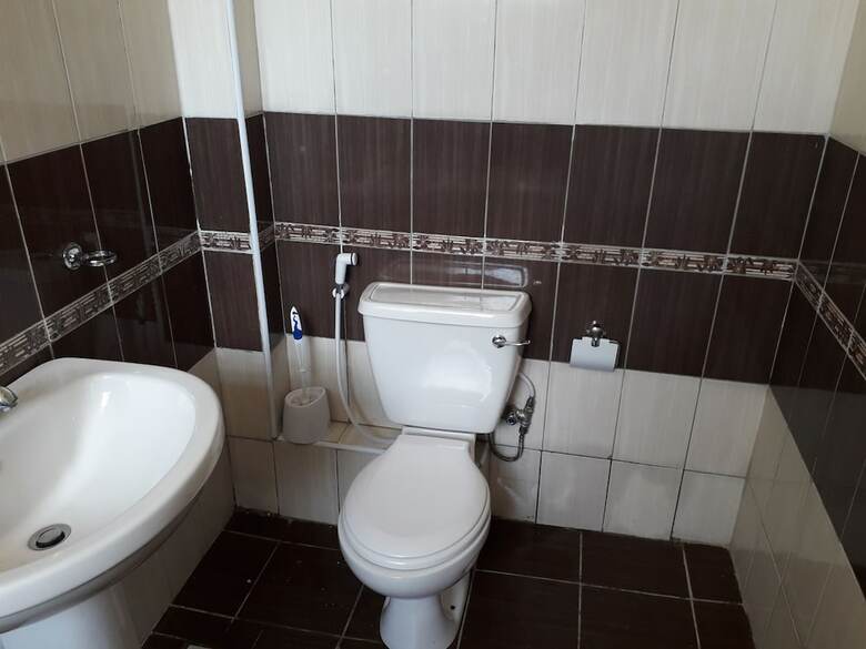 Private Home 4 Bedrooms 4.5 Bathrooms