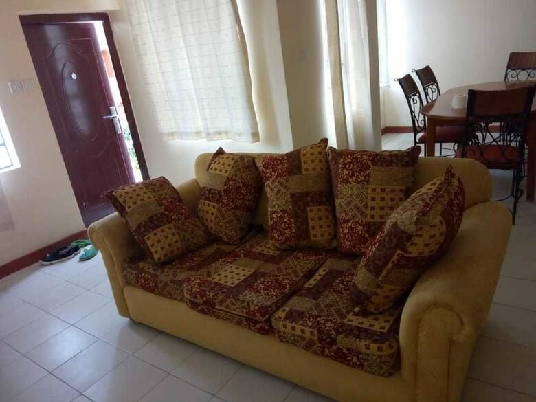 Private Home 4 Bedrooms 4.5 Bathrooms
