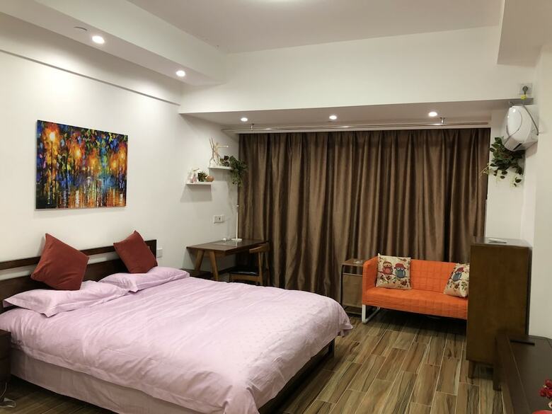 Nanjing Weibao Home Apartment