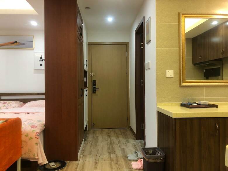 Nanjing Weibao Home Apartment