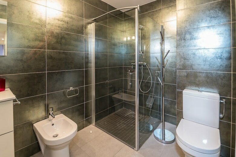 Bone Street Apartment
