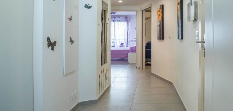 Bone Street Apartment