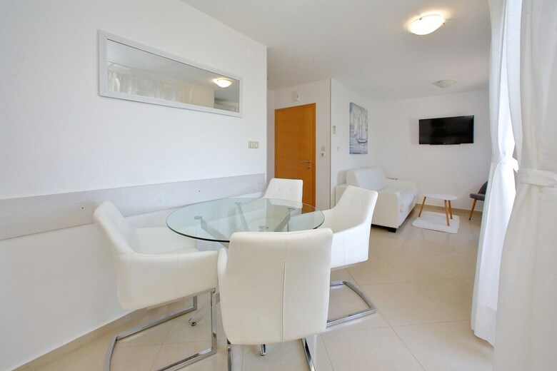 Apartments Nina