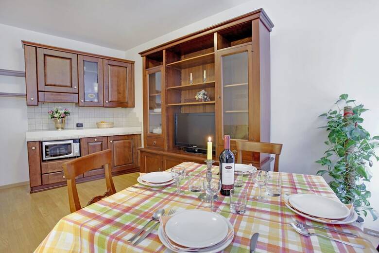 C� Leon By Bricola Apartments