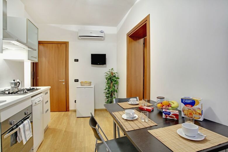 C� Leon By Bricola Apartments
