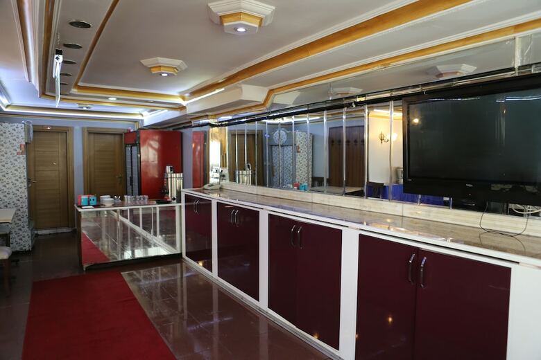 Grand Lara Hotel