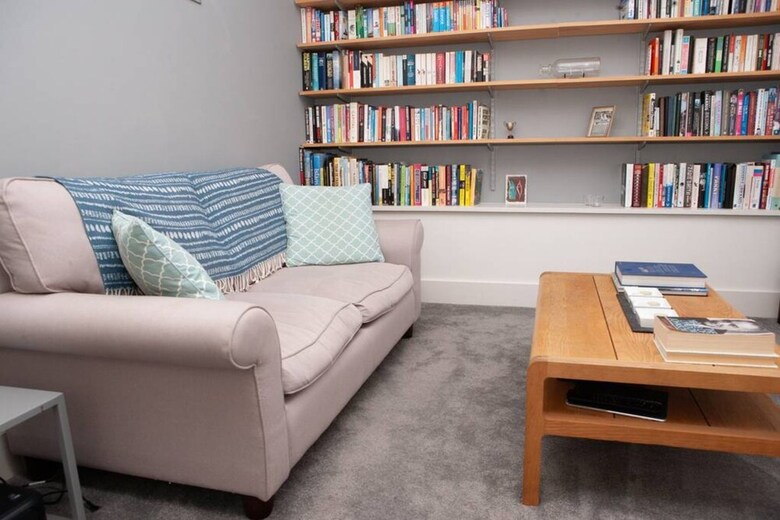 Contemporary 2 Bedroom Apartment In Converted Church