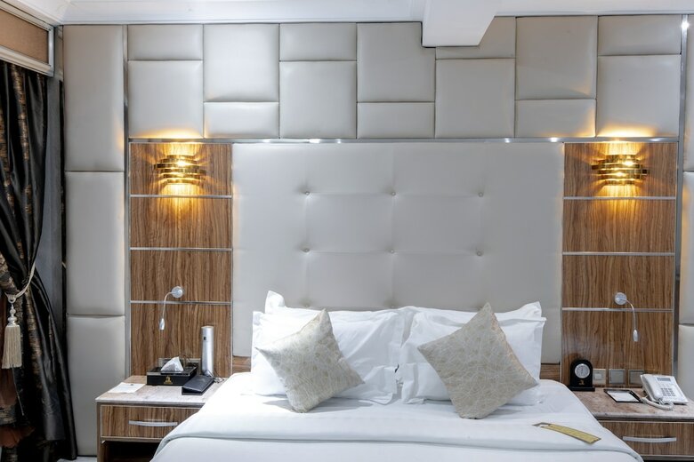 The Wells Carlton Hotel And Apartments