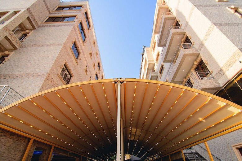 The Wells Carlton Hotel And Apartments