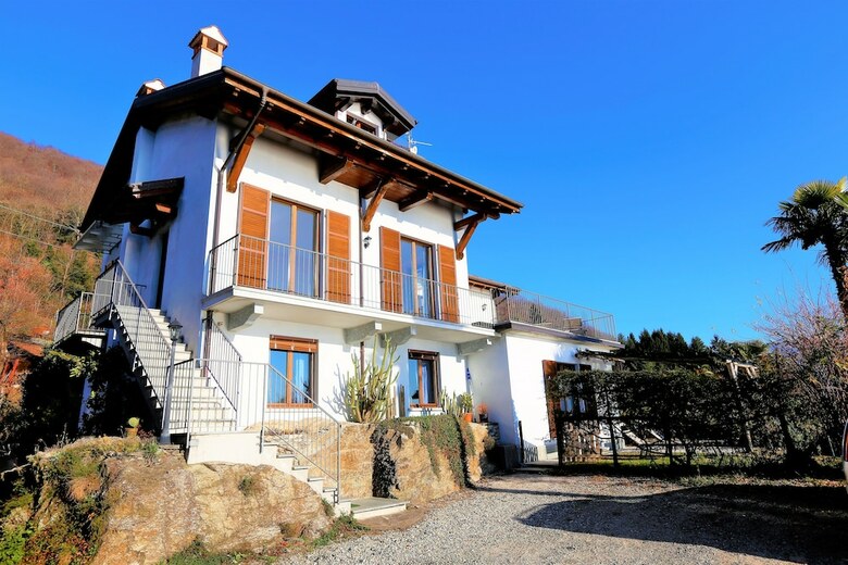 Apartamento Casa Castelli Di Cannero