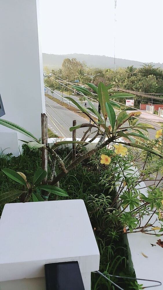 Oyo 947 Lana Hotel