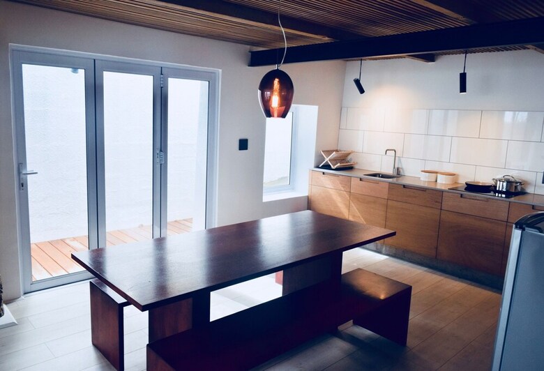 Modern Studio Apartment In Seapoint