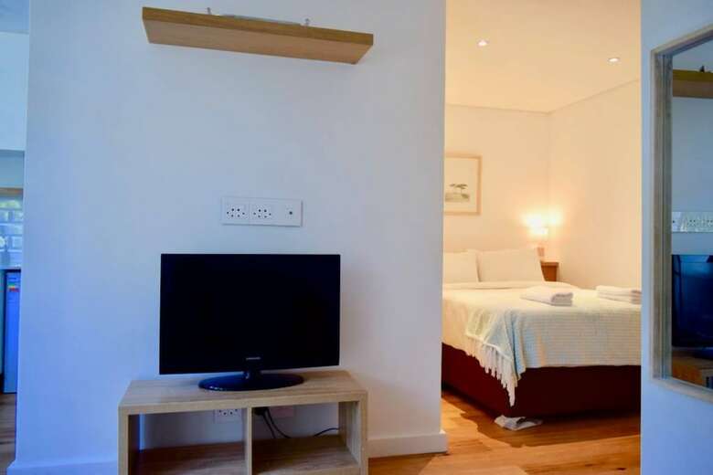 Modern Studio Apartment In Cape Town
