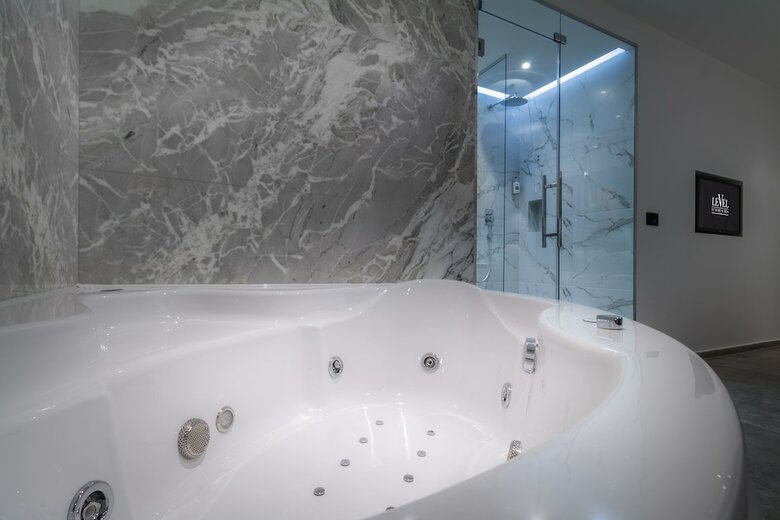 Hotel Level Luxury Suites