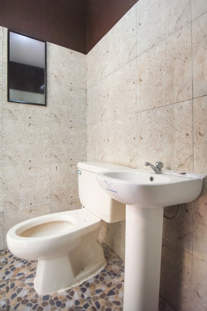 Hotel Oyo 126 Migos Place