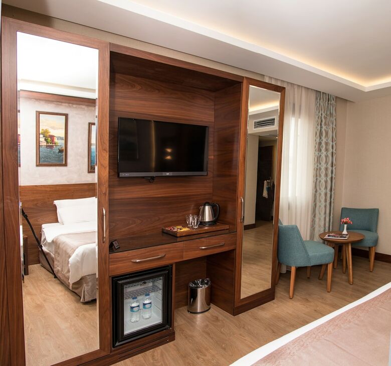 Trass Hotel