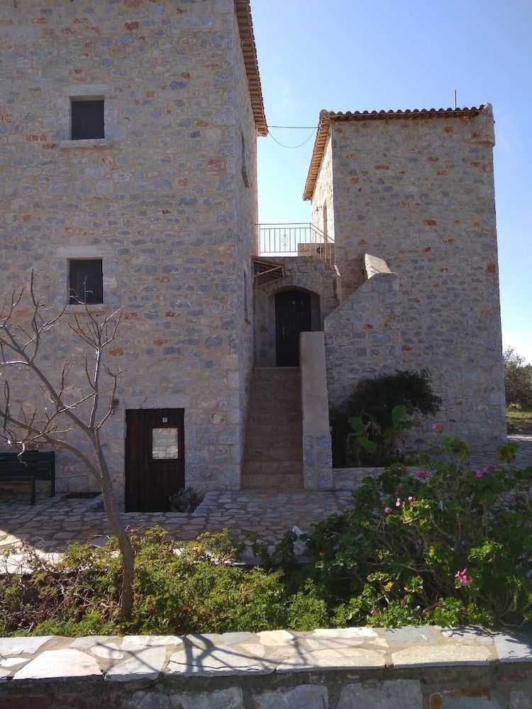 Hotel Pirgoi Edem