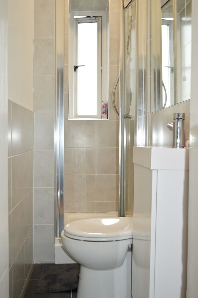 Comfy 1 Bedroom Apartment By Murrayfield