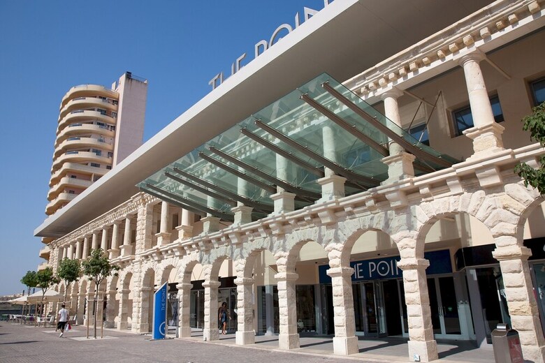 Seaview 3br Apart Inc Pool, Fort Cambridge Sliema