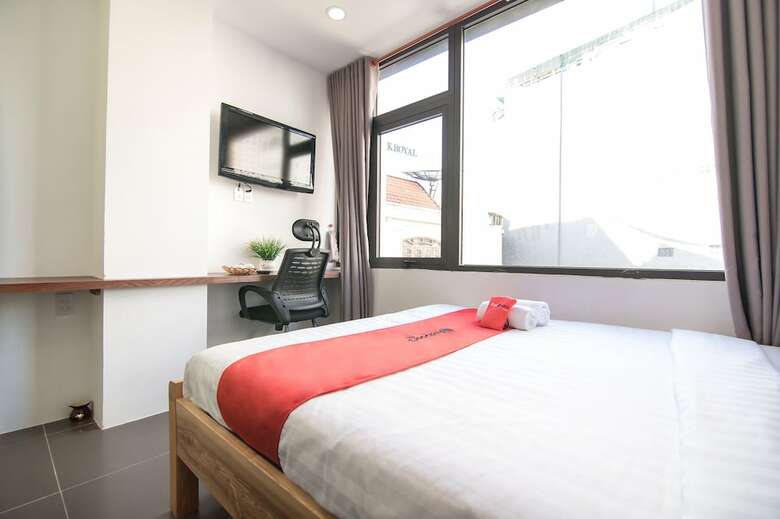 Hotel Reddoorz Plus Near Hoang Van Thu Park 2