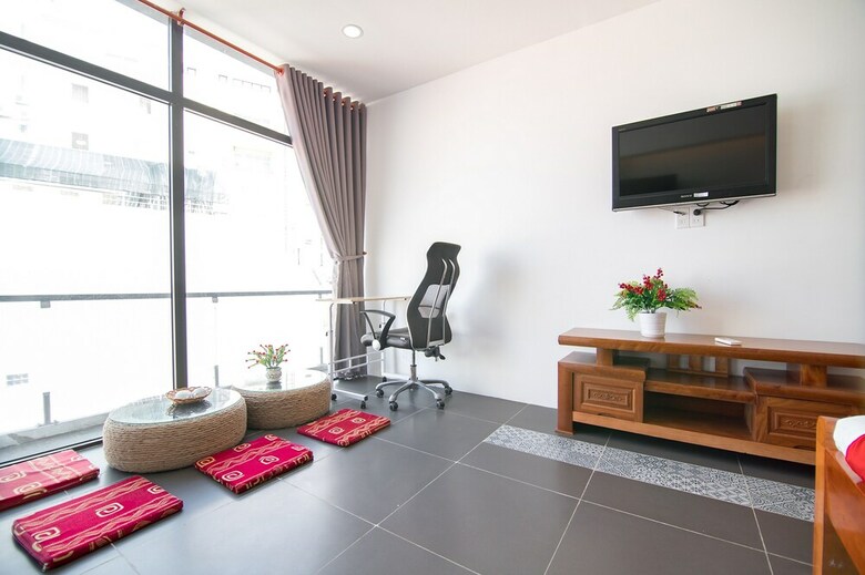 Hotel Reddoorz Plus Near Hoang Van Thu Park 2