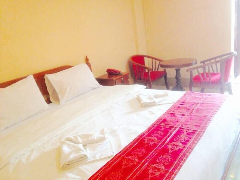 Nakhonesack Hotel III