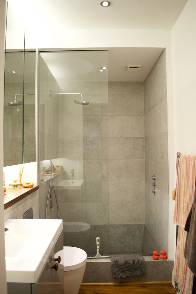 Stylish Georgian Apartment In Leith