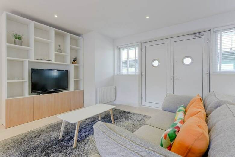Modern 2 Bedroom Apartment On Bermondsey Street