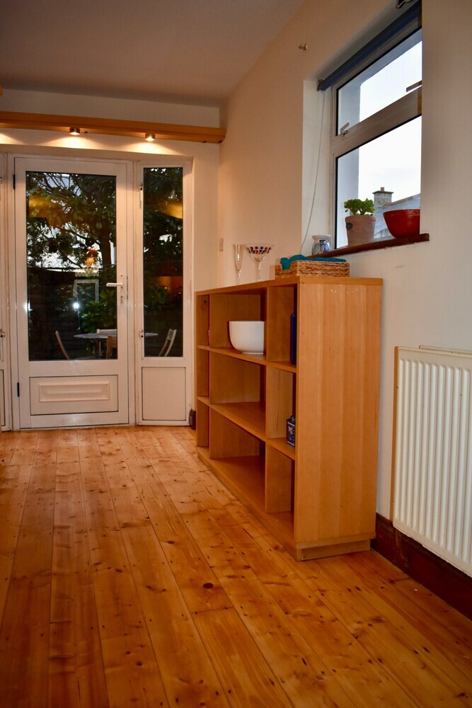 Traditional 2 Bedroom House In Dublin City Centre