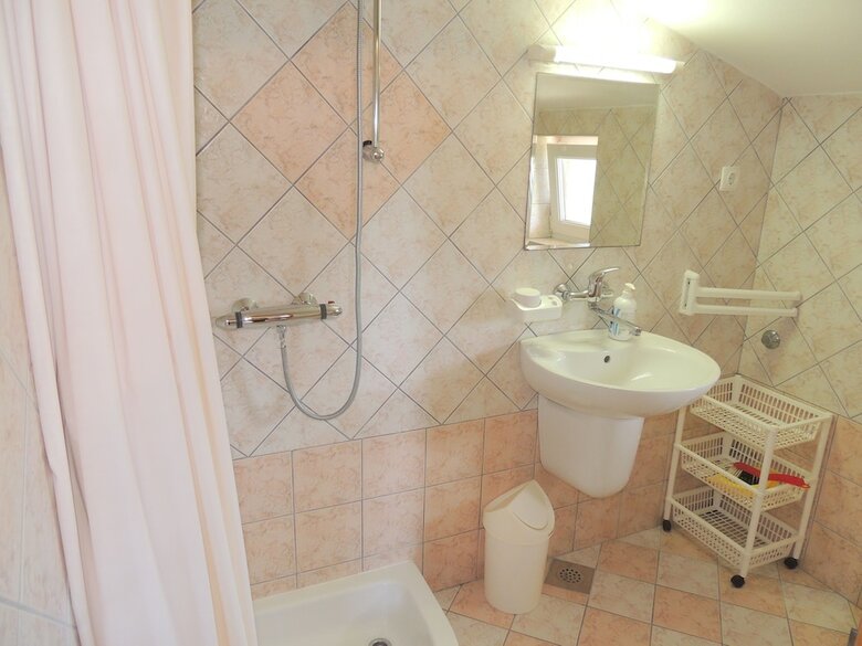 Hotel Apartment And Rooms Brzac
