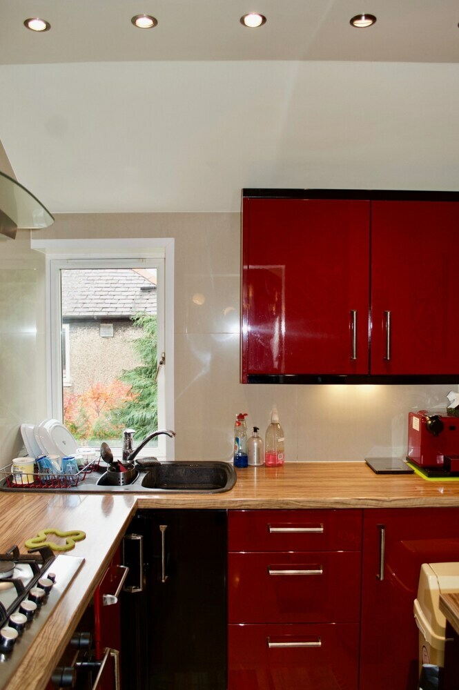 Apartamentos 2 Bedroom Flat With Private Garden
