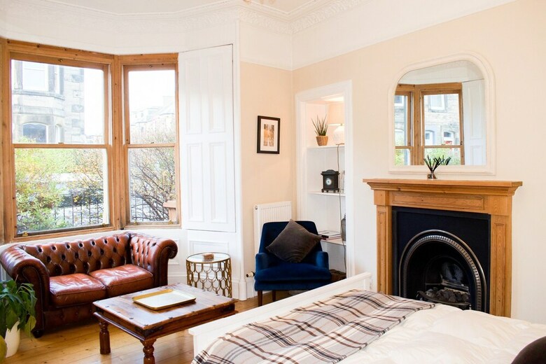 Spacious 3 Bedroom Home With Garden Edinburgh