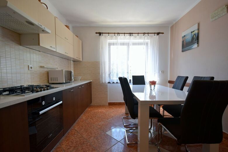 Apartments And Room Blazevic