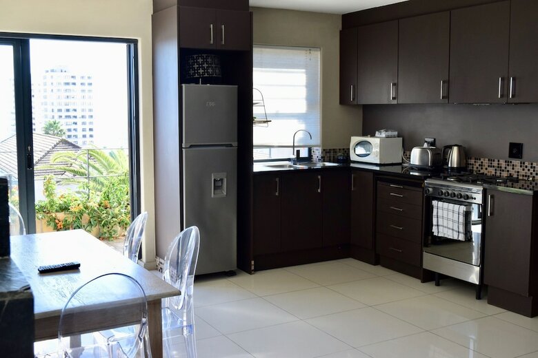 Afri Chi? Apartment In Sea Point
