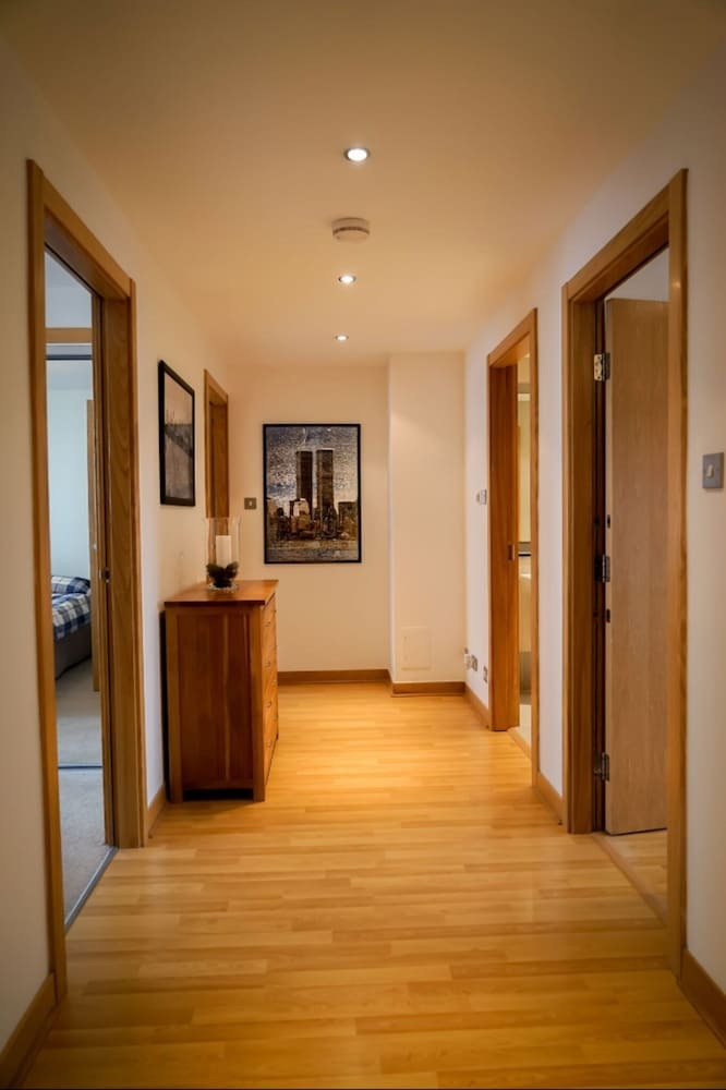 Apartamentos Modern 2 Bedroom Property With Balcony