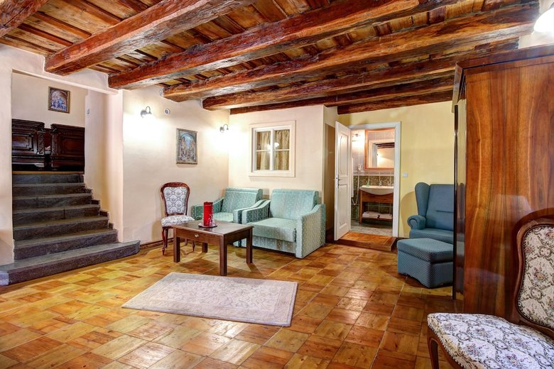 Pension Penzi�n Cosmopolitan Ii.