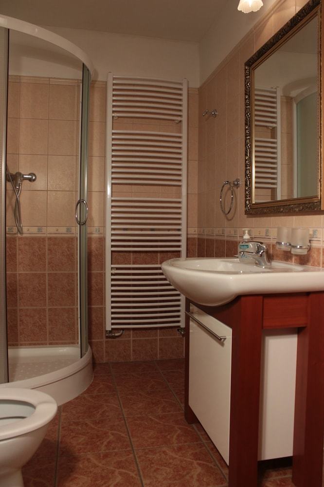 Pension Penzi�n Cosmopolitan Ii.