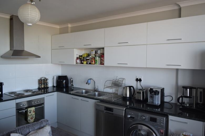 Modern 2 Bedroom Apartment In Cape Town