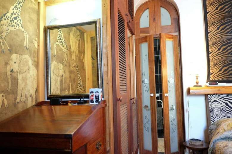 Posada Jambo Guest House African Room In Green Point