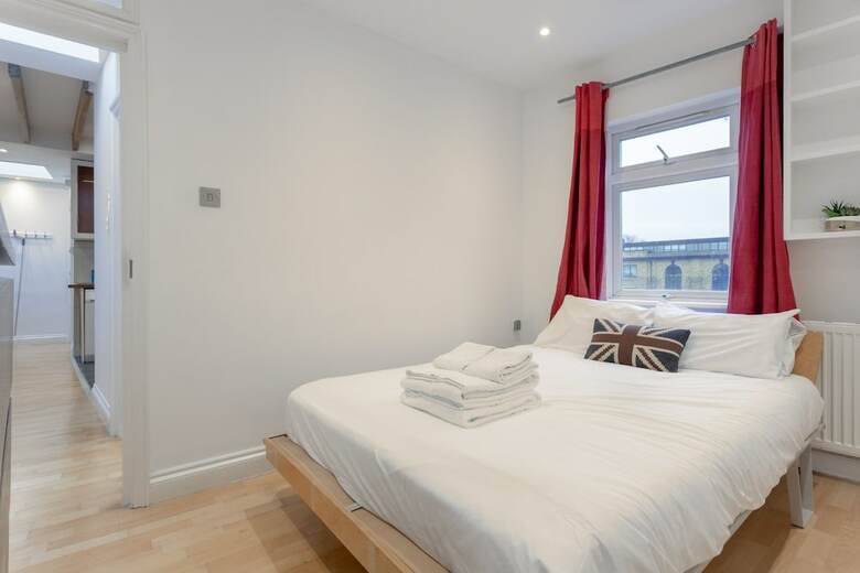 Spacious 2 Bedroom Apartment In Trendy Dalston