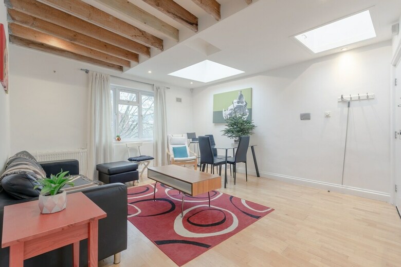 Spacious 2 Bedroom Apartment In Trendy Dalston