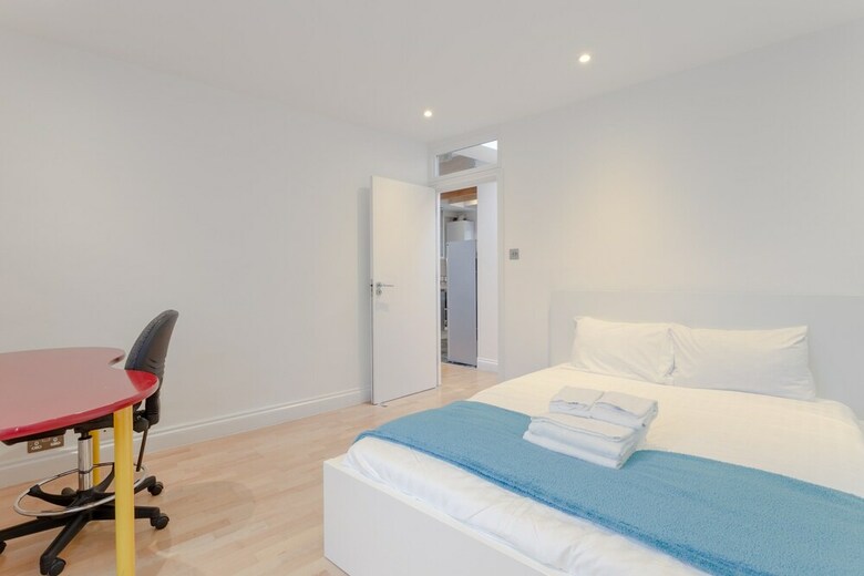 Spacious 2 Bedroom Apartment In Trendy Dalston