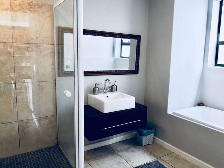 1 Bedroom Apartment In Cape Town City Centre