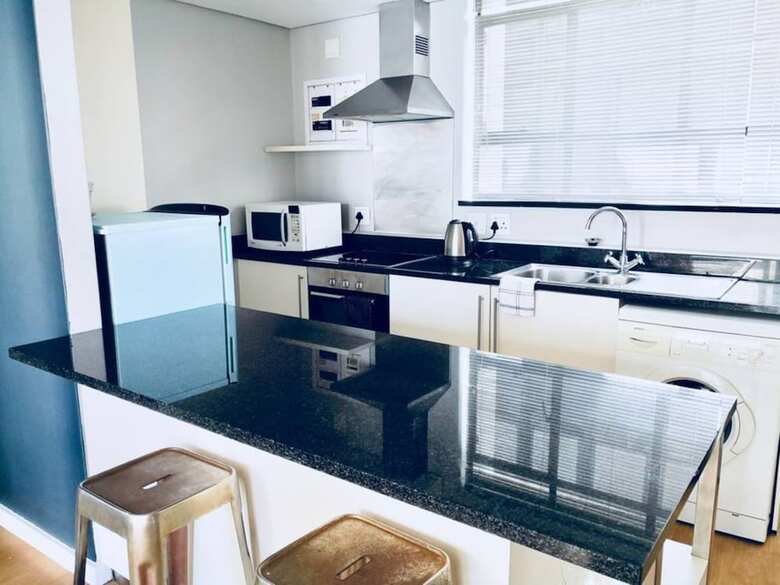 1 Bedroom Apartment In Cape Town City Centre