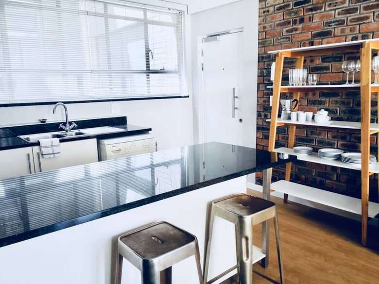 1 Bedroom Apartment In Cape Town City Centre