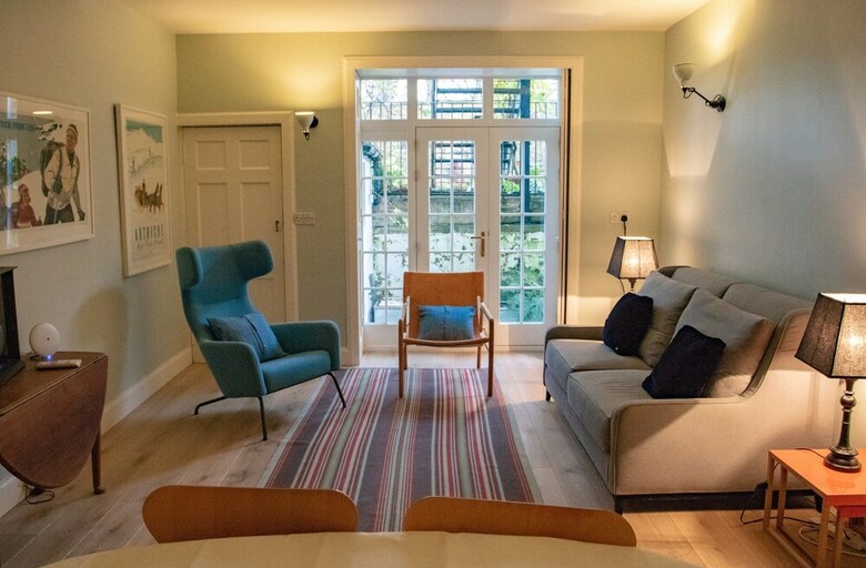 2 Bedroom Apartment In Stockbridge