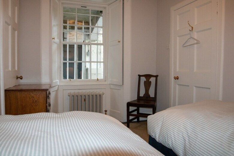 2 Bedroom Apartment In Stockbridge