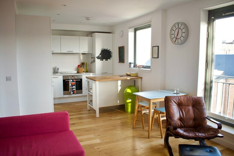 2 Bedroom Apartment In Edinburgh