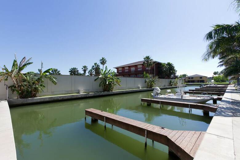 Las Marinas Condominium 301with Boat Slip