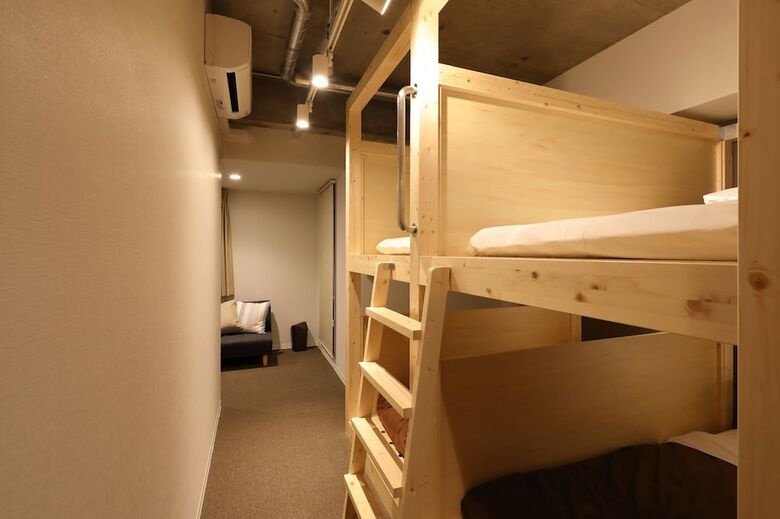 Hostal The Stay Osaka Shinsaibashi